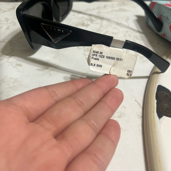 Black prada glasses - Picture 3 of 4